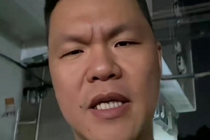 pg电子-媒体人：朱芳雨昨晚把几方话事人聚在一起彻夜谈判 亲自说服焦&amp;崔